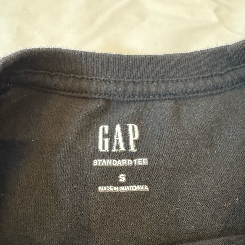 [2/$10, 3/$12] GAP Men's Classic Black Tee - Short Sleeve